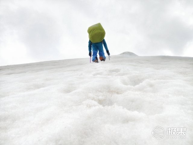 强劲防护斯卡帕登山徒步鞋，穿它过河攀雪山都没事1