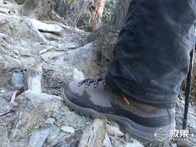 强劲防护斯卡帕登山徒步鞋，穿它过河攀雪山都没事48