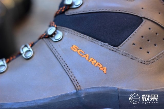 强劲防护斯卡帕登山徒步鞋，穿它过河攀雪山都没事6