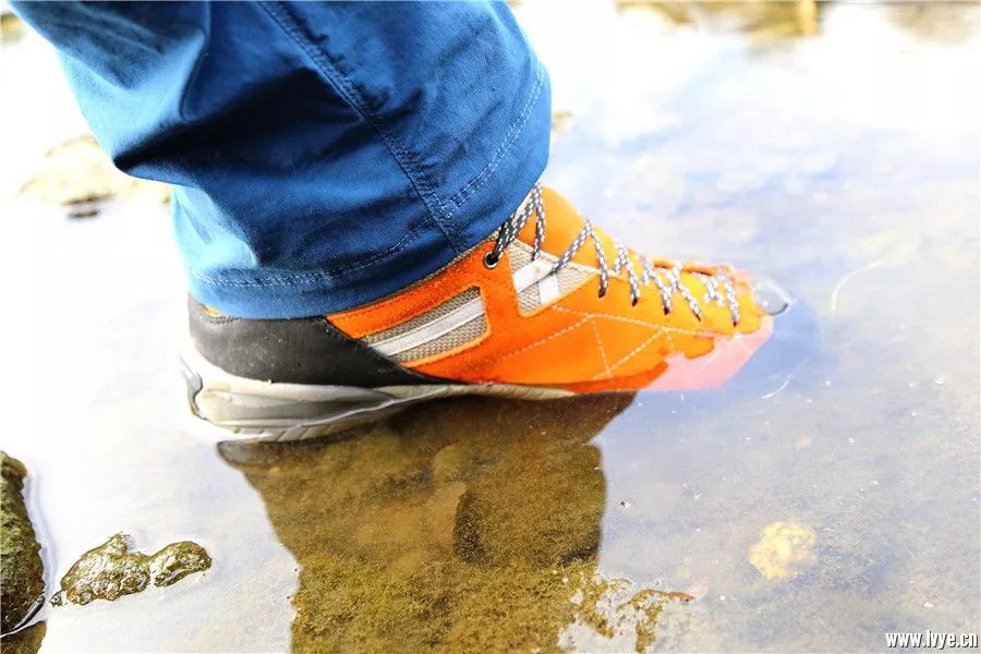 克服各种困境的好鞋：Scarpa 假日GTX防水徒步鞋-5