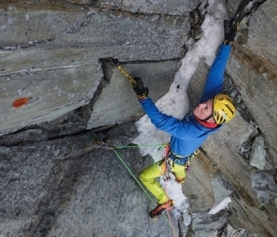 伤愈的托马斯·布本多尔夫攀登大格洛克纳山新路线